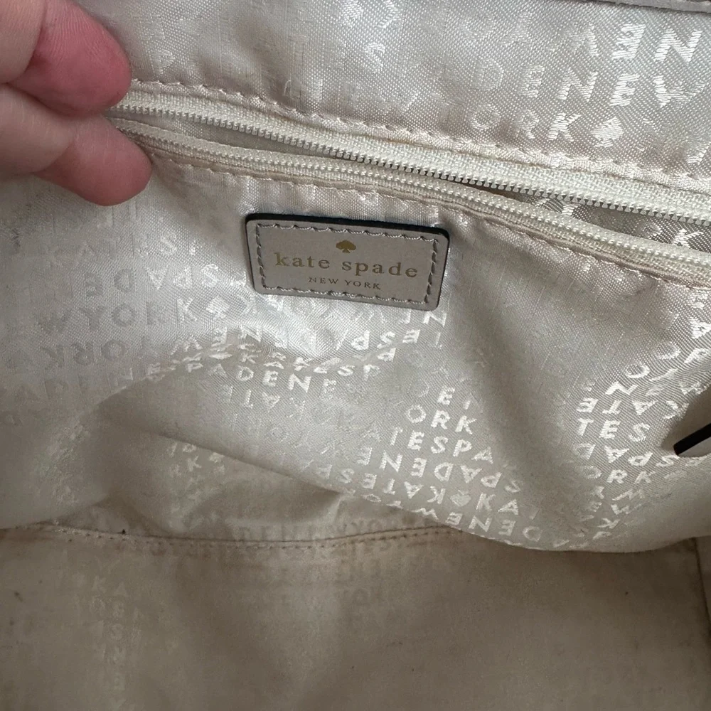 Kate Spade New York Light Gray Leather Top Handle Satchel Crossbody